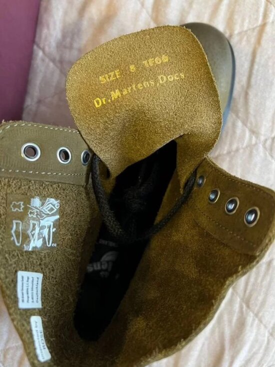 DR. Martens 1460 pascal Olive England main image 7